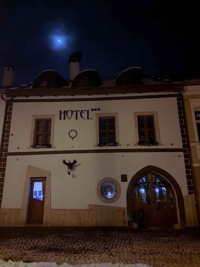 Hotel Cierny Orol Rožňava エクステリア 写真